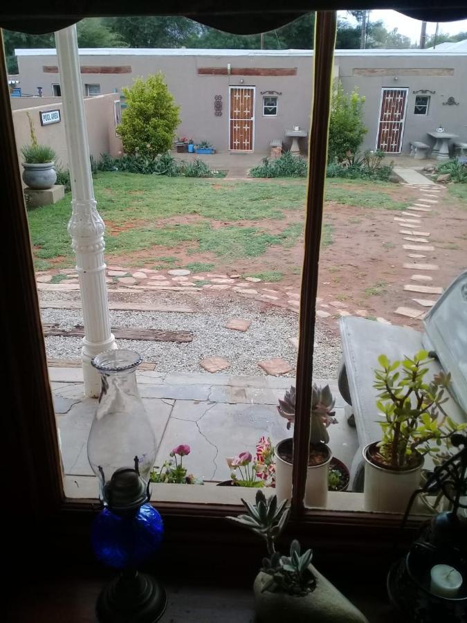 Calvinia Carmel Villa B&B Or Self-Catering المظهر الخارجي الصورة