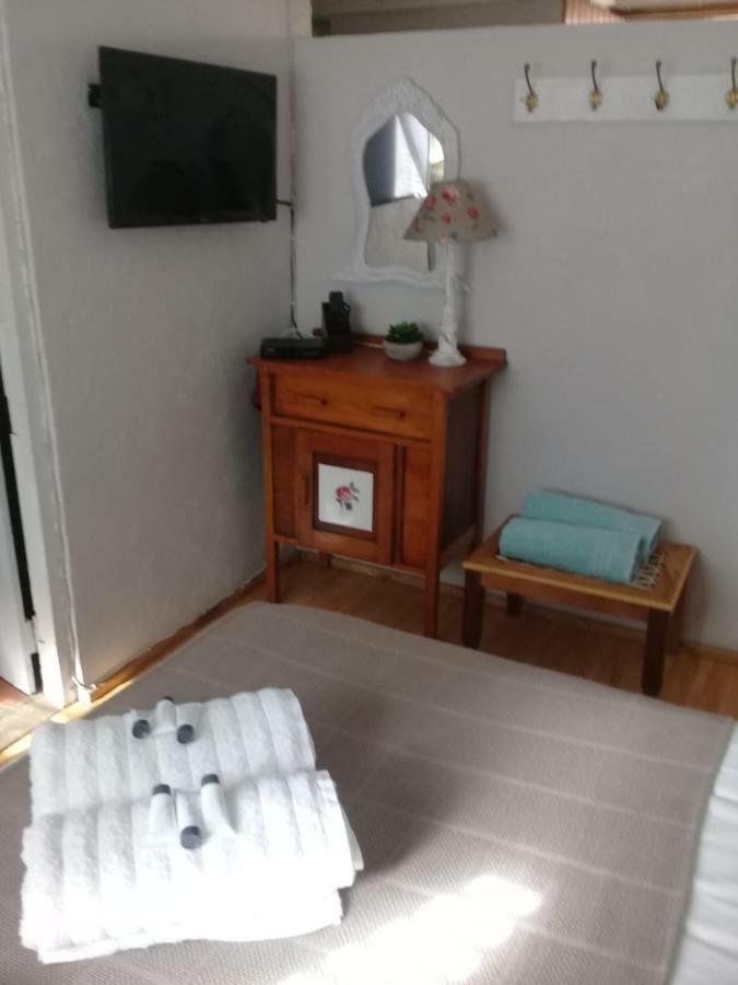 Calvinia Carmel Villa B&B Or Self-Catering المظهر الخارجي الصورة